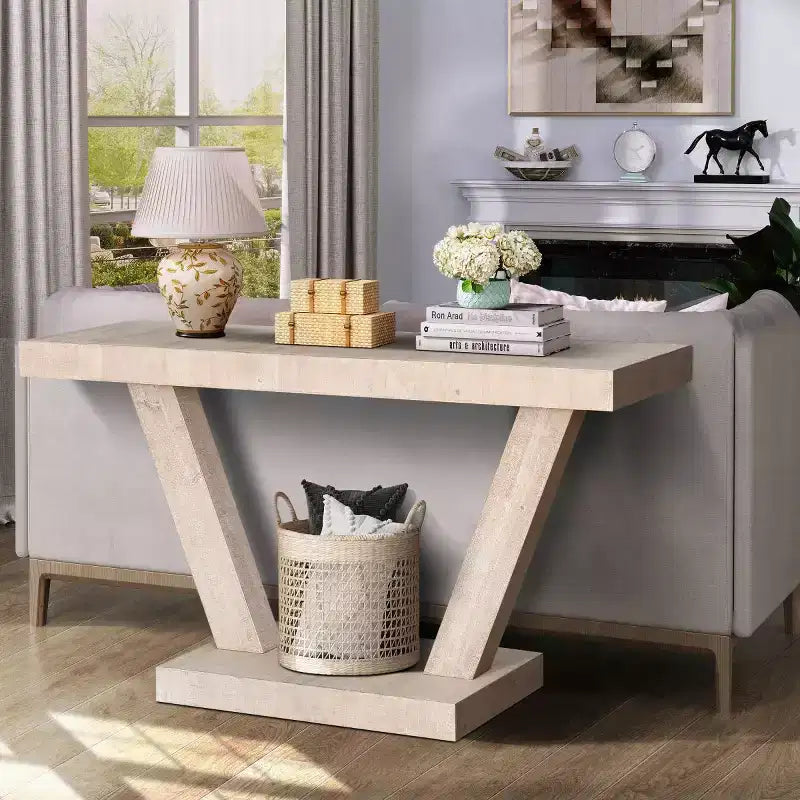 Console rustique pour entrée avec plateau en bois vieilli, large piètement en V pour couloir