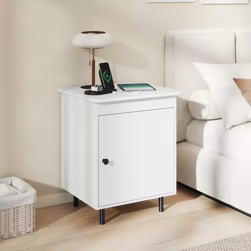 Table de chevet, Table d'appoint moderne du milieu du siècle avec porte, Pieds en métal robustes pour chambre à coucher