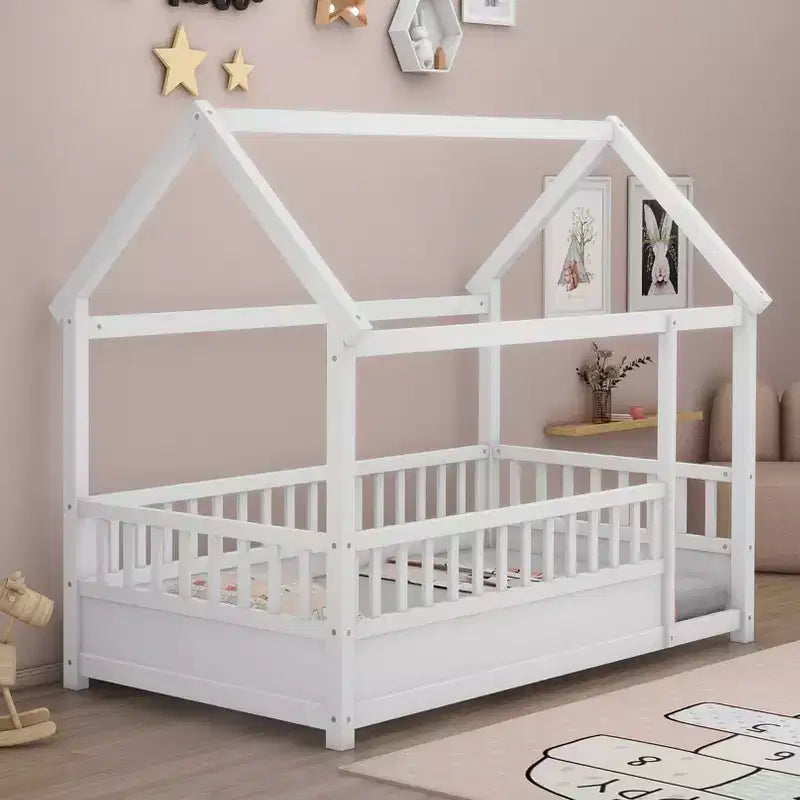 Lit au sol pour tout-petit grandeur nature avec cadre de toit en forme de maison et clôture, lit Montessori moderne avec barrières de sécurité pour chambre à coucher